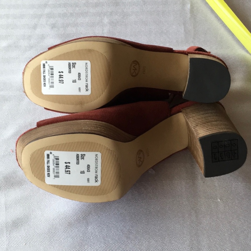NEW Michael Kors Kimber Suede platforms - Picture 7 of 8
